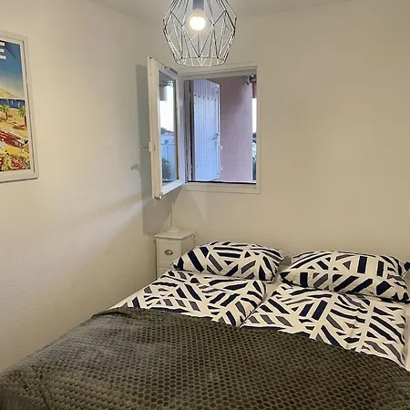 Newly Renovated Aircond-wifi-pool-sea View-150m To Beaches- *